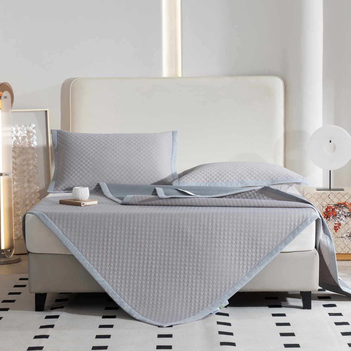 91家纺网 家纺一手货源 找家纺 凌云家纺 2026新款宽边锦纶凉感冰丝席三件套冰格空气席单凉席 冰格空气席-浅灰