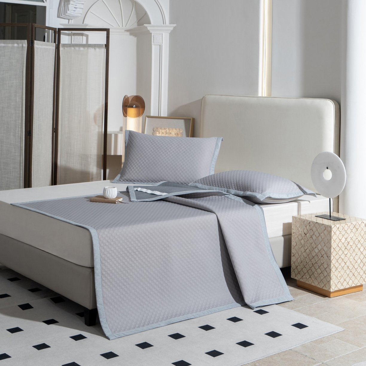 91家纺网 家纺一手货源 找家纺 凌云家纺 2026新款宽边锦纶凉感冰丝席三件套冰格空气席单凉席 冰格空气席-浅灰