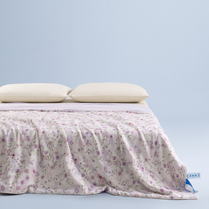 91家纺网 家纺一手货源 找家纺 金昱纺 2026春夏新款A类全棉双层纱棉花单夏被夏凉被空调被 莲礼枝-紫