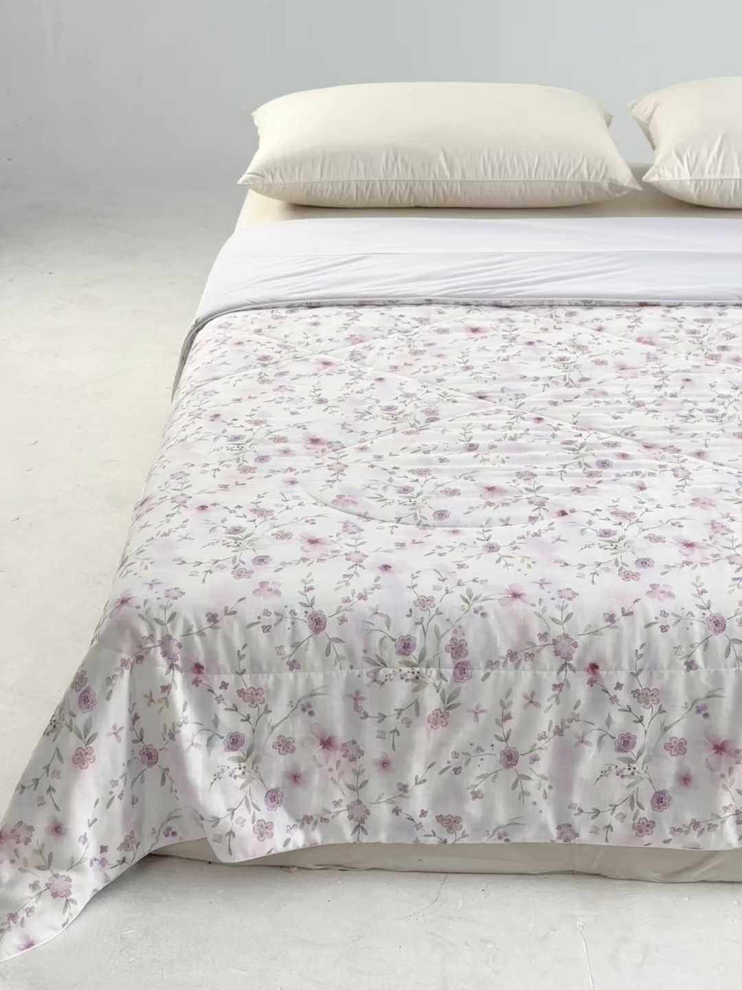 91家纺网 家纺一手货源 找家纺 金昱纺 2026春夏新款A类全棉双层纱棉花单夏被夏凉被空调被 莲礼枝-紫