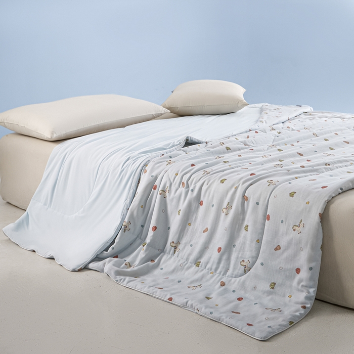 91家纺网 家纺一手货源 找家纺 金昱纺 2026春夏新款A类全棉双层纱棉花单夏被夏凉被空调被 南瓜马车-蓝