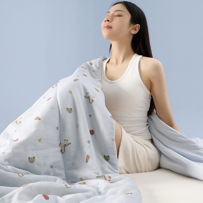 91家纺网 家纺一手货源 找家纺 金昱纺 2026春夏新款A类全棉双层纱棉花单夏被夏凉被空调被 南瓜马车-蓝