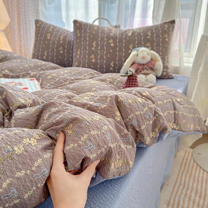 91家纺网 家纺一手货源 找家纺 竹合家纺 2026春夏新品高克重A类泡芙纱泡泡皱皱纱四件套海盐结美