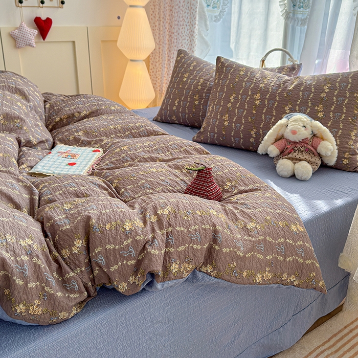 91家纺网 家纺一手货源 找家纺 竹合家纺 2026春夏新品高克重A类泡芙纱泡泡皱皱纱四件套海盐结美