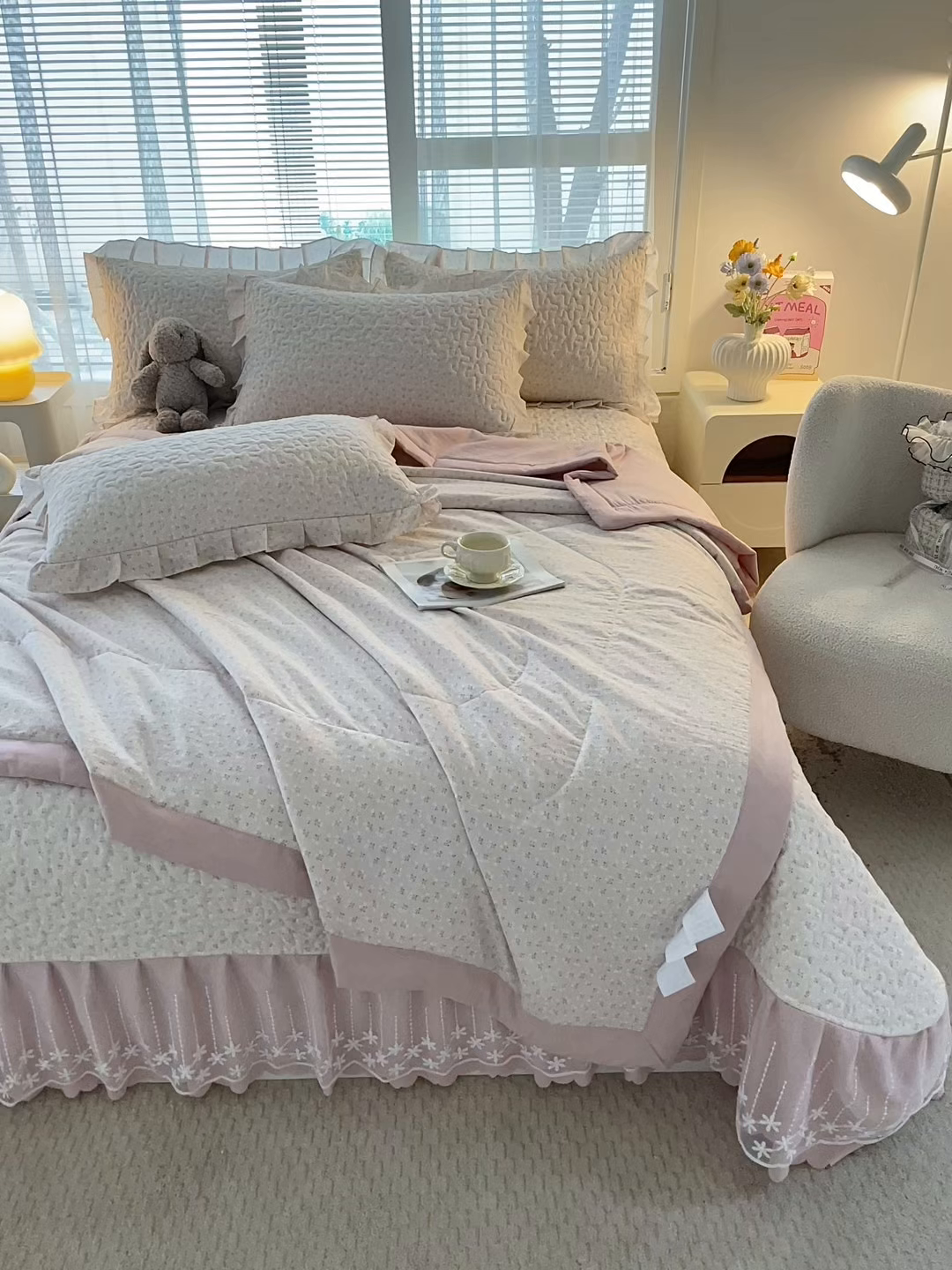 91家纺网 家纺一手货源 找家纺 艺慕家纺 2026新款夏被四件套 粉黛庄园