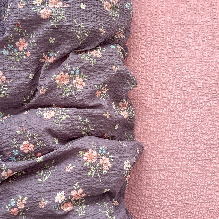 91家纺网 家纺一手货源 找家纺 竹合家纺 2026春夏新品高克重A类泡芙纱泡泡皱皱纱四件套花叙