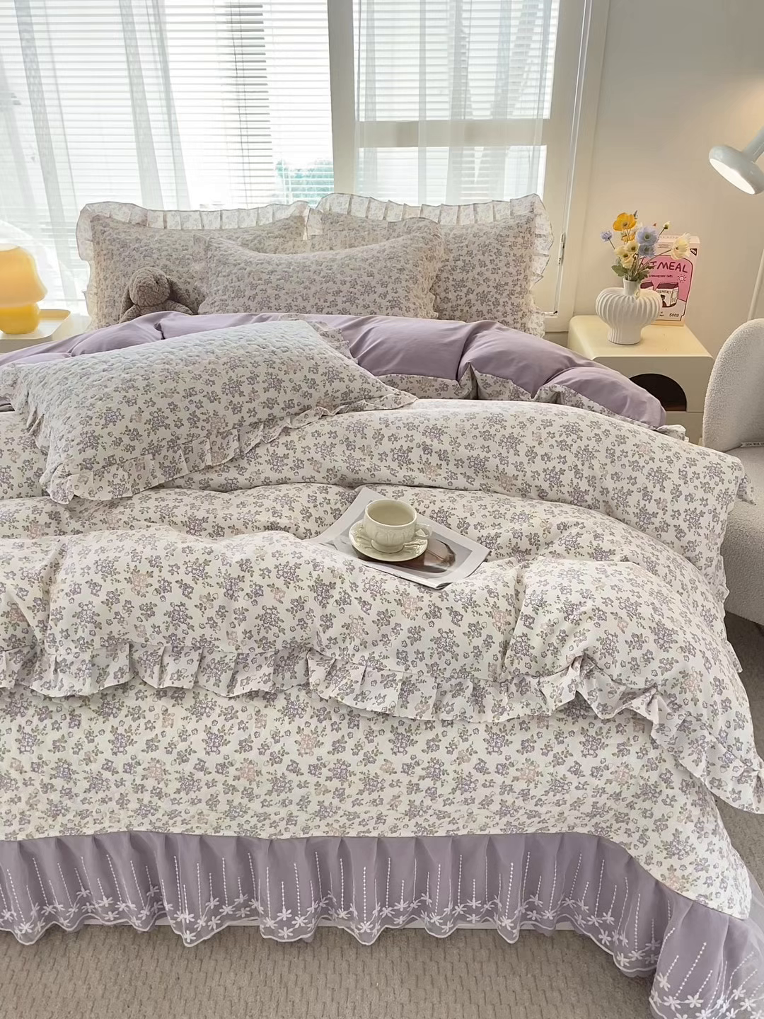 91家纺网 家纺一手货源 找家纺 艺慕家纺 2026新款直播热款古法仿棉水洗棉印花双层蕾丝花边床盖四件套 丁香花