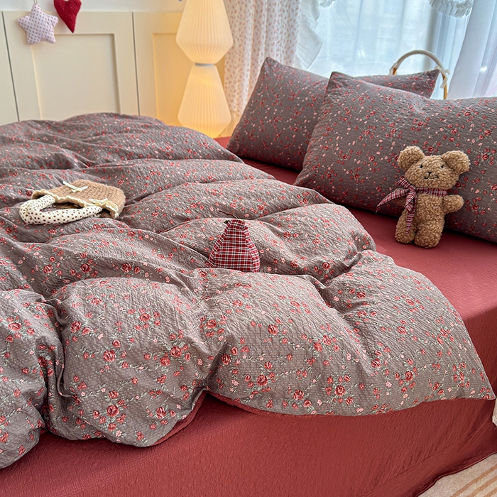 91家纺网 家纺一手货源 找家纺 竹合家纺 2026春夏新品高克重A类泡芙纱泡泡皱皱纱四件套花影里