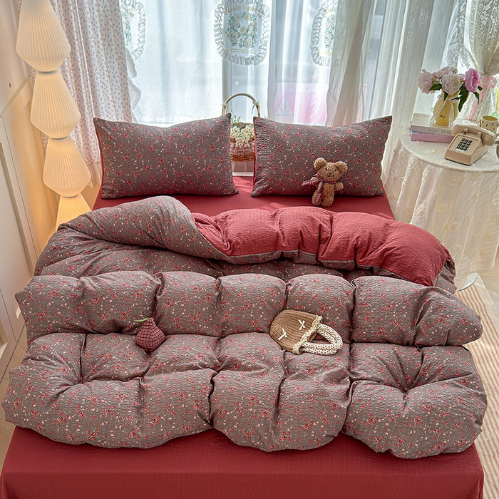 91家纺网 家纺一手货源 找家纺 竹合家纺 2026春夏新品高克重A类泡芙纱泡泡皱皱纱四件套花影里