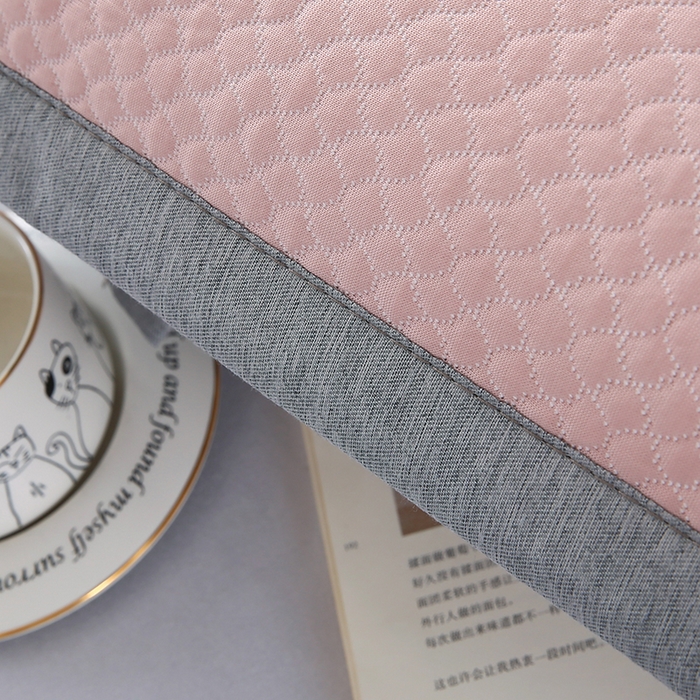 91家纺网 家纺一手货源 找家纺 小牛席业 2026新款海岛夏日冷感豆豆夏凉枕套 粉色