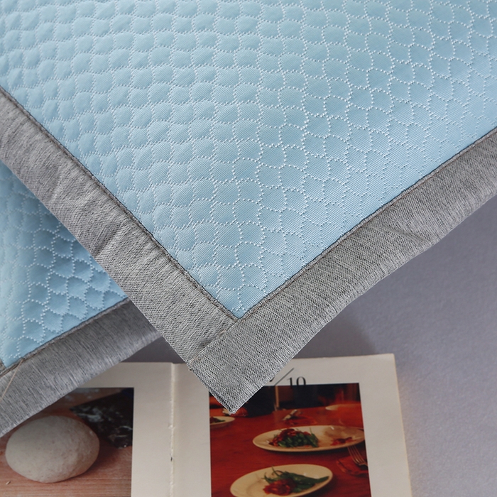 91家纺网 家纺一手货源 找家纺 小牛席业 2026新款海岛夏日冷感豆豆夏凉枕套 蓝色