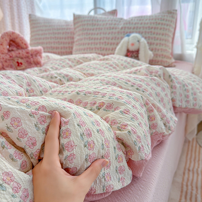 91家纺网 家纺一手货源 找家纺 竹合家纺 2026春夏新品高克重A类泡芙纱泡泡皱皱纱四件套春日小花