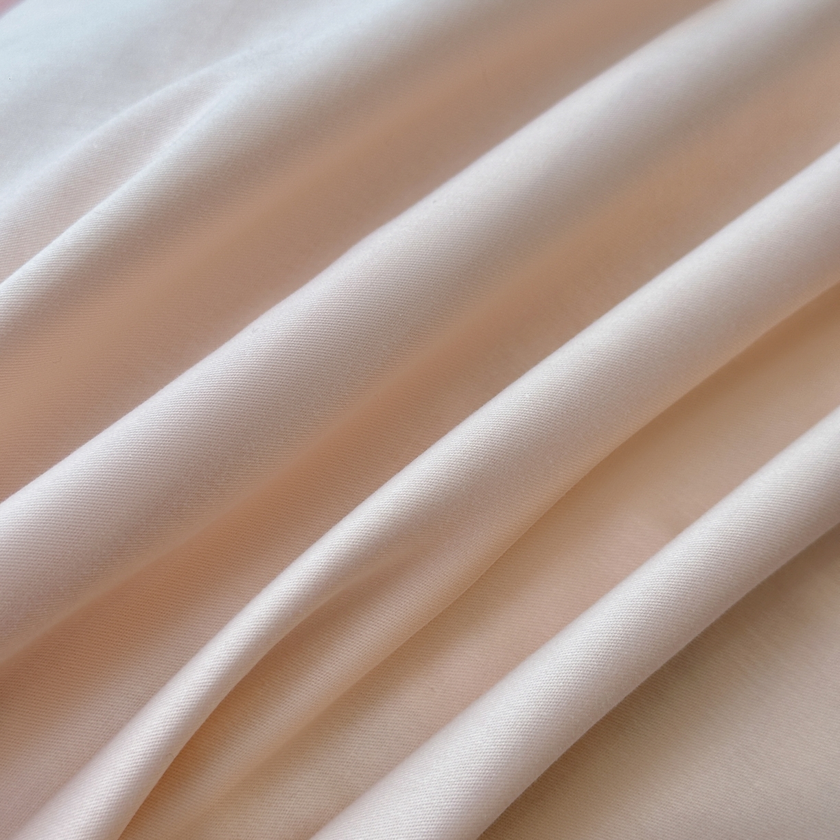 91家纺网 家纺一手货源 找家纺 （总）绒掌柜家纺（品质焕新） 2026新款喷气全棉纯棉刺绣宽边四件套-清韵系列-版权产品-礼盒装