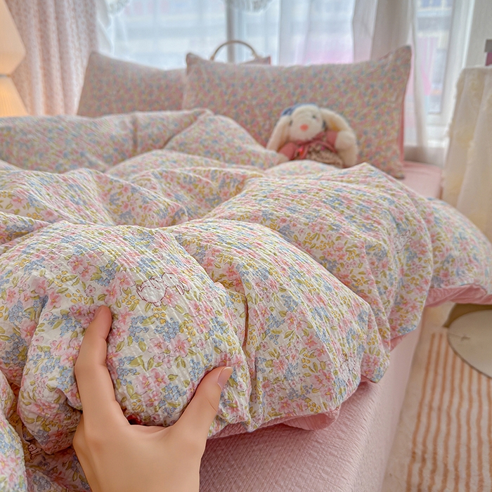 91家纺网 家纺一手货源 找家纺 竹合家纺 2026春夏新品高克重A类泡芙纱泡泡皱皱纱四件套花间兔