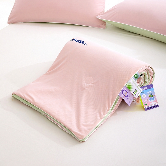 91家纺网 家纺一手货源 找家纺 VIP被业 2026新款0负担防蚊透气深睡被凉感丝网红直播小红书大豆冰丝夏凉被空调夏被 蜜桃粉