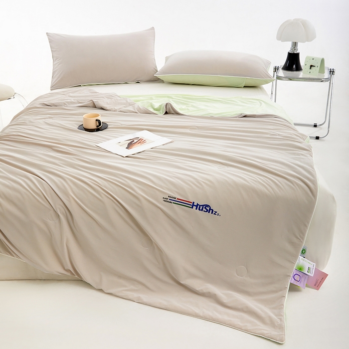 91家纺网 家纺一手货源 找家纺 VIP被业 2026新款0负担防蚊透气深睡被凉感丝网红直播小红书大豆冰丝夏凉被空调夏被 天云灰