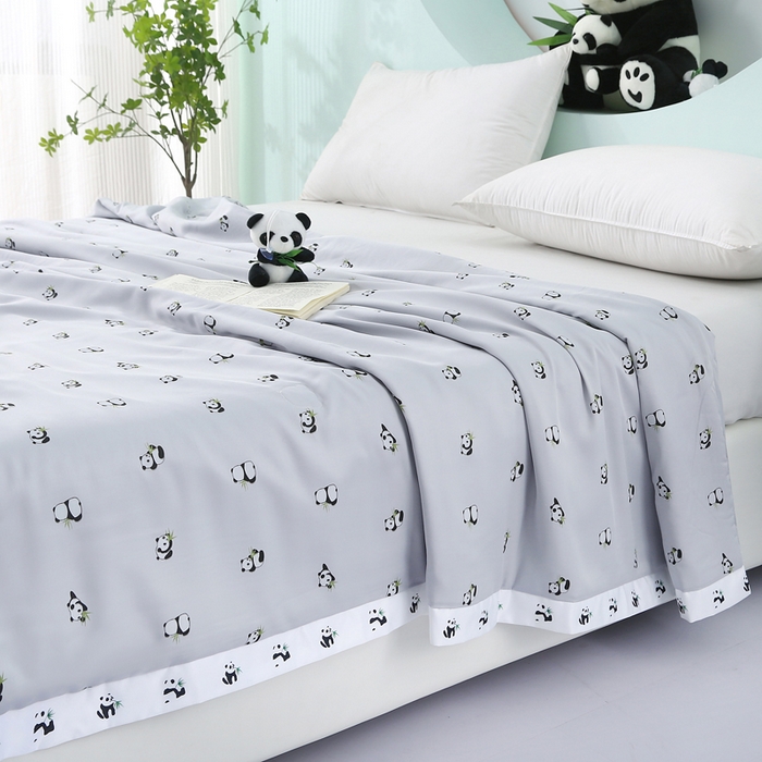 91家纺网 家纺一手货源 找家纺 薇玛仕 2026小熊猫系列-60支精梳长绒棉双拼角宽边双A类母婴级儿童蚕丝夏凉被空调被 小熊猫-灰