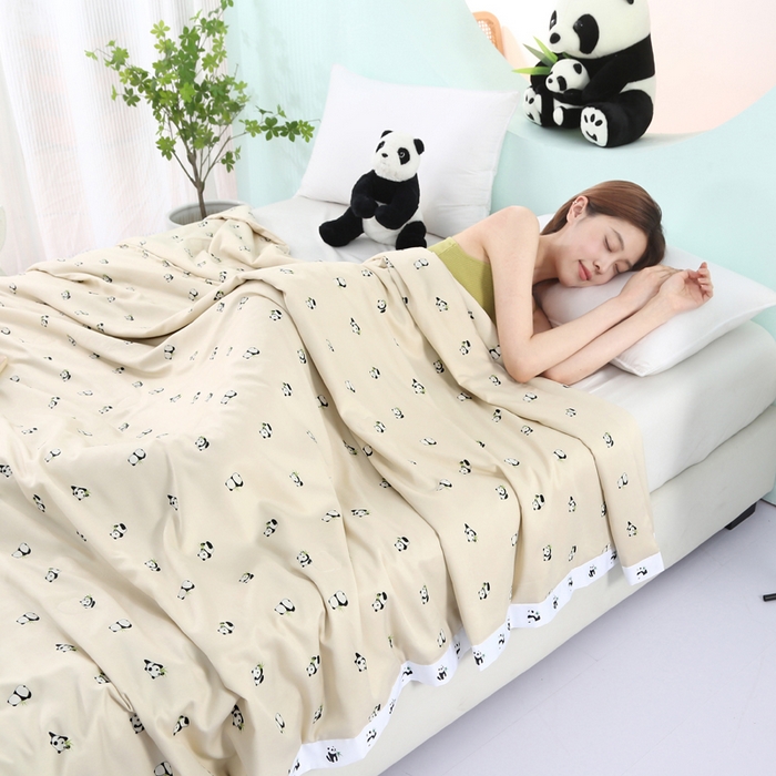 91家纺网 家纺一手货源 找家纺 薇玛仕 2026小熊猫系列-60支精梳长绒棉双拼角宽边双A类母婴级儿童蚕丝夏凉被空调被 小熊猫-金