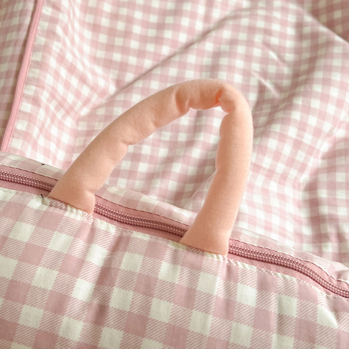 91家纺网 家纺一手货源 找家纺 （总）古本家居 2026新款四季款水洗腊肠狗抱枕被