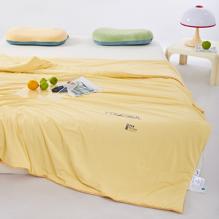 91家纺网 家纺一手货源 找家纺 VIP被业 2026新款云母凉感丝A类夏被夏凉被空调被 黄色