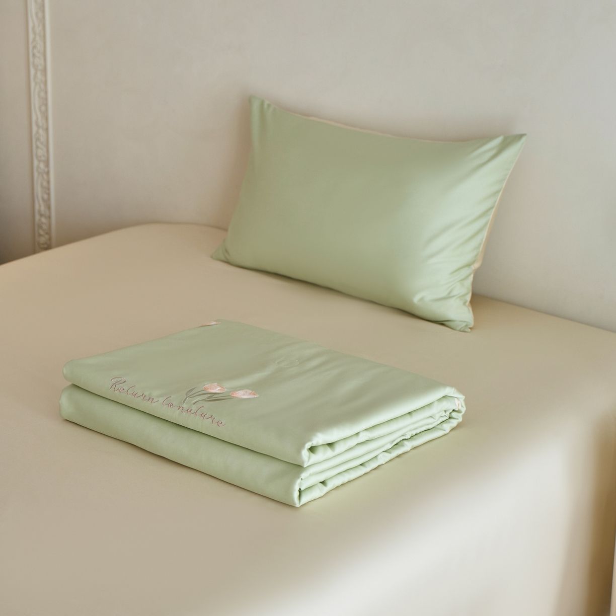 91家纺网 家纺一手货源 找家纺 纪梵茜 2026新款迷迭香李官奇大豆被兰精天丝夏被四件套莱赛尔绣花夏凉被凉感空调被 迷迭香-果绿