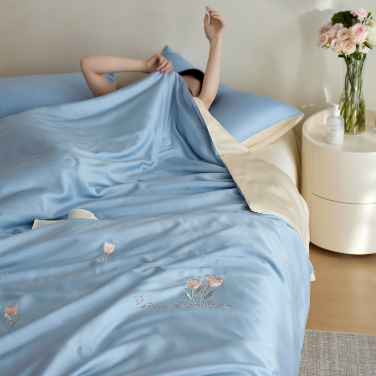 91家纺网 家纺一手货源 找家纺 纪梵茜 2026新款迷迭香李官奇大豆被兰精天丝夏被四件套莱赛尔绣花夏凉被凉感空调被 迷迭香-蔚蓝