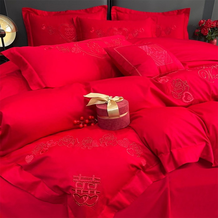 91家纺网 家纺一手货源 找家纺 晶缦家纺 2026新款喷气全棉13376纯棉刺绣花婚庆四件套 新婚快乐-红