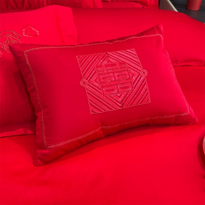 91家纺网 家纺一手货源 找家纺 晶缦家纺 2026新款喷气全棉13376纯棉刺绣花婚庆四件套 新婚快乐-红