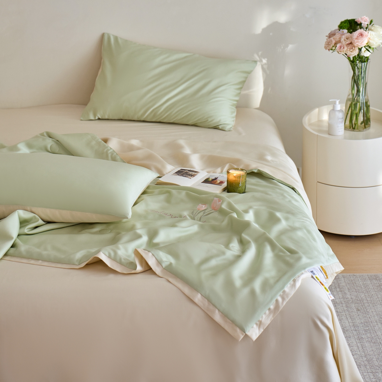 91家纺网 家纺一手货源 找家纺 A+爱家（纪梵茜） 2026新款迷迭香李官奇大豆被兰精天丝夏被四件套莱赛尔绣花夏凉被凉感空调被 迷迭香-果绿