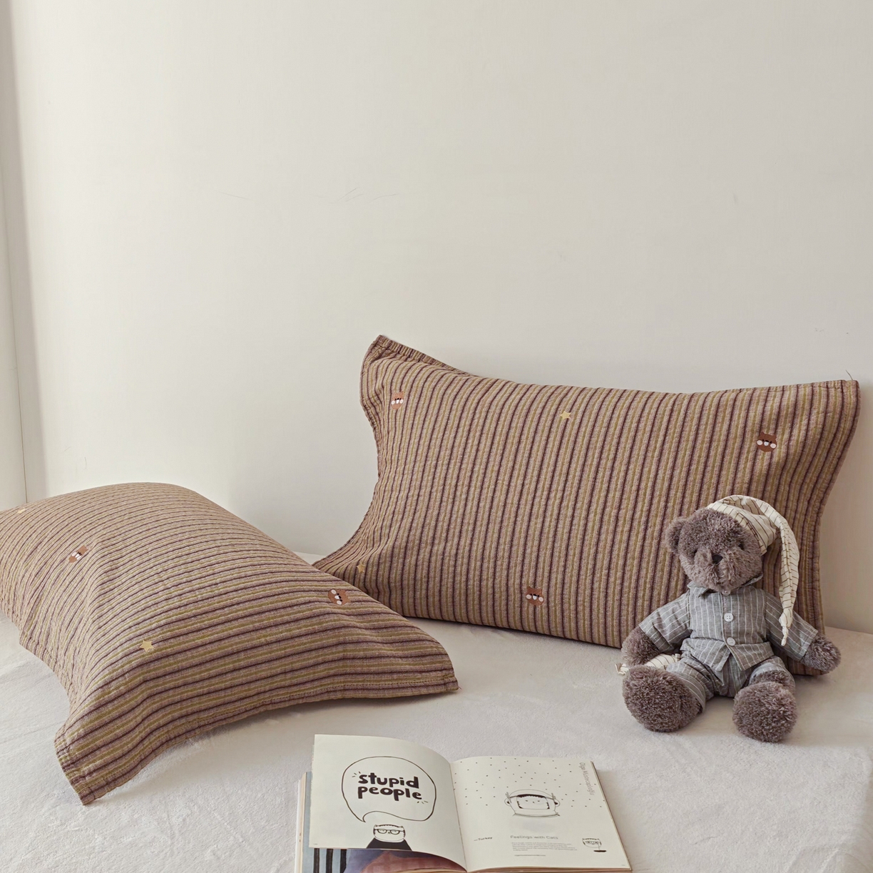 91家纺网 家纺一手货源 找家纺 沐瑟家纺 2026新款麦兜纯棉纱布枕巾-麦兜系列 麦兜-绿色55*80cm枕巾一只