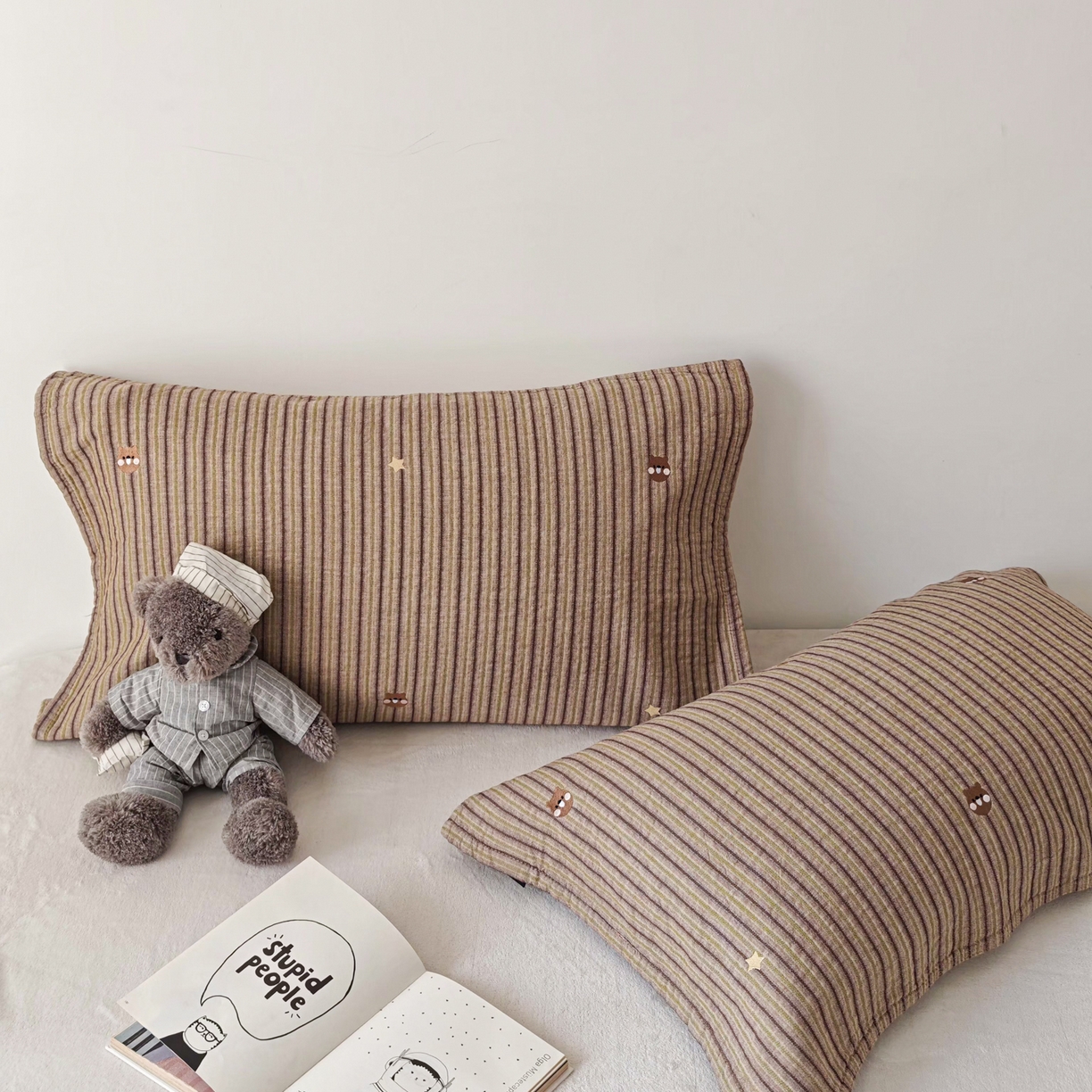 91家纺网 家纺一手货源 找家纺 沐瑟家纺 2026新款麦兜纯棉纱布枕巾-麦兜系列 麦兜-绿色55*80cm枕巾一只