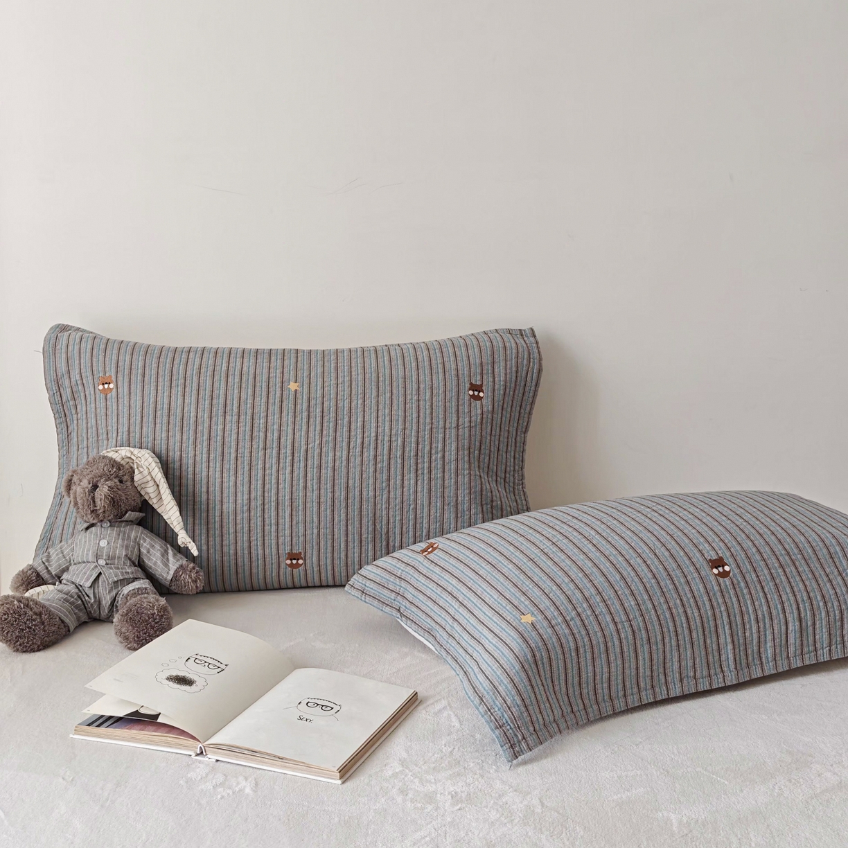 91家纺网 家纺一手货源 找家纺 沐瑟家纺 2026新款麦兜纯棉纱布枕巾-麦兜系列 麦兜-蓝色 55*80cm枕巾一对