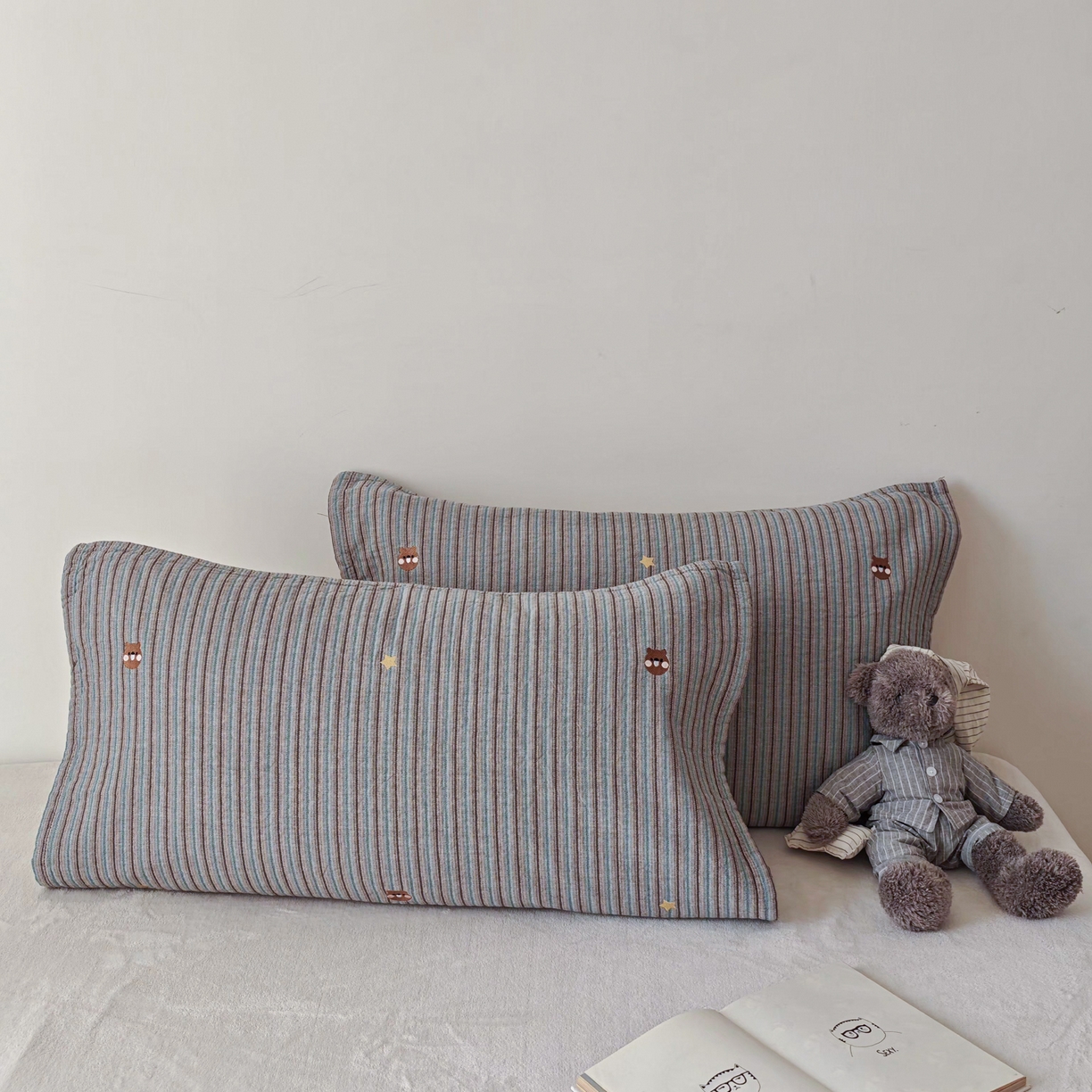 91家纺网 家纺一手货源 找家纺 沐瑟家纺 2026新款麦兜纯棉纱布枕巾-麦兜系列 麦兜-蓝色 55*80cm枕巾一对