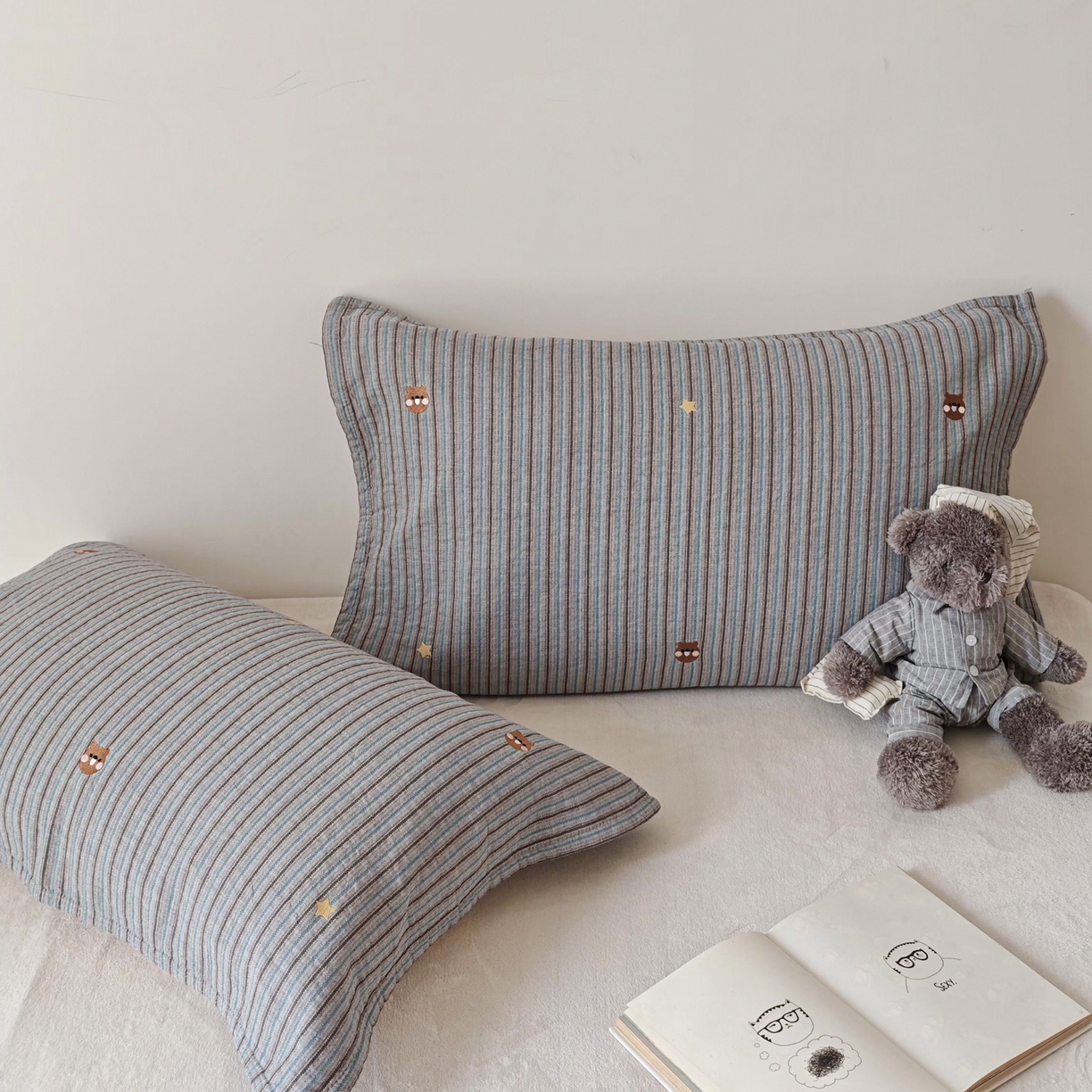 91家纺网 家纺一手货源 找家纺 沐瑟家纺 2026新款麦兜纯棉纱布枕巾-麦兜系列 麦兜-蓝色 55*80cm枕巾一对