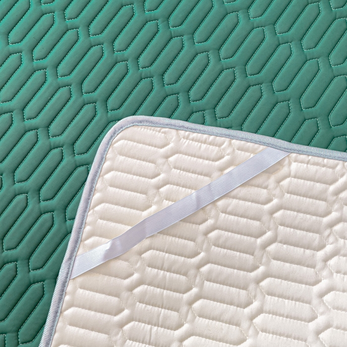 91家纺网 家纺一手货源 找家纺 优雅星家纺 2026新款凉感丝乳胶凉席纯色系列 墨绿