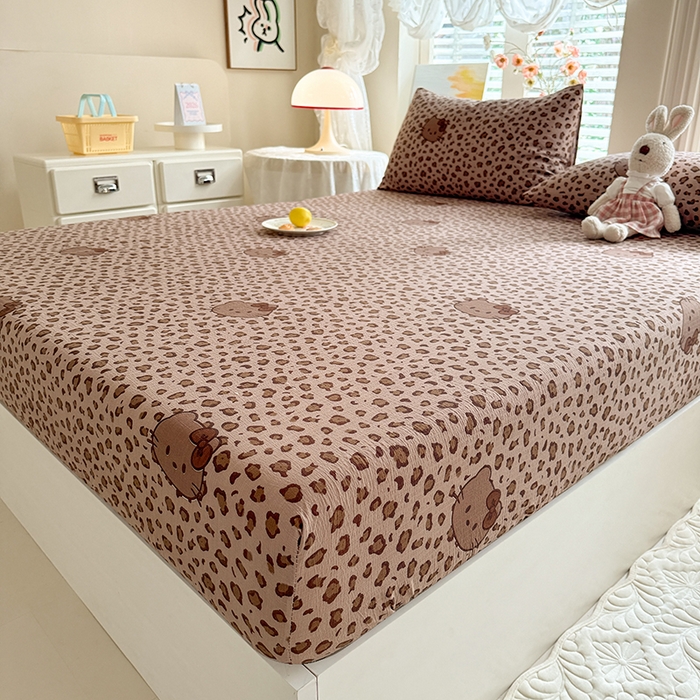 91家纺网 家纺一手货源 找家纺 九诺家纺 2026春夏新款丝柔棉小清新单床笠床罩保护套床笠单件床笠三件套 豹纹KT