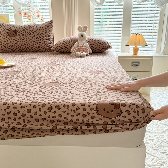 91家纺网 家纺一手货源 找家纺 九诺家纺 2026春夏新款丝柔棉小清新单床笠床罩保护套床笠单件床笠三件套 豹纹KT