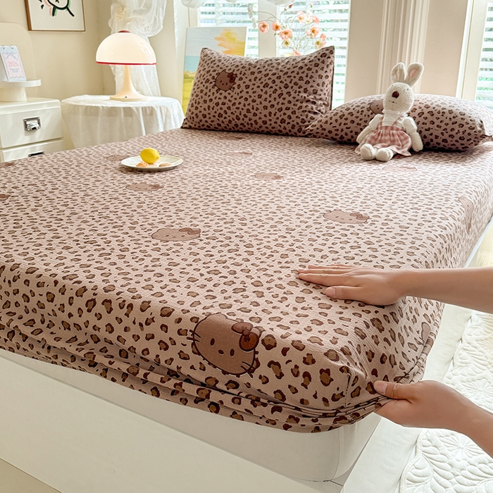 91家纺网 家纺一手货源 找家纺 九诺家纺 2026春夏新款丝柔棉小清新单床笠床罩保护套床笠单件床笠三件套 豹纹KT