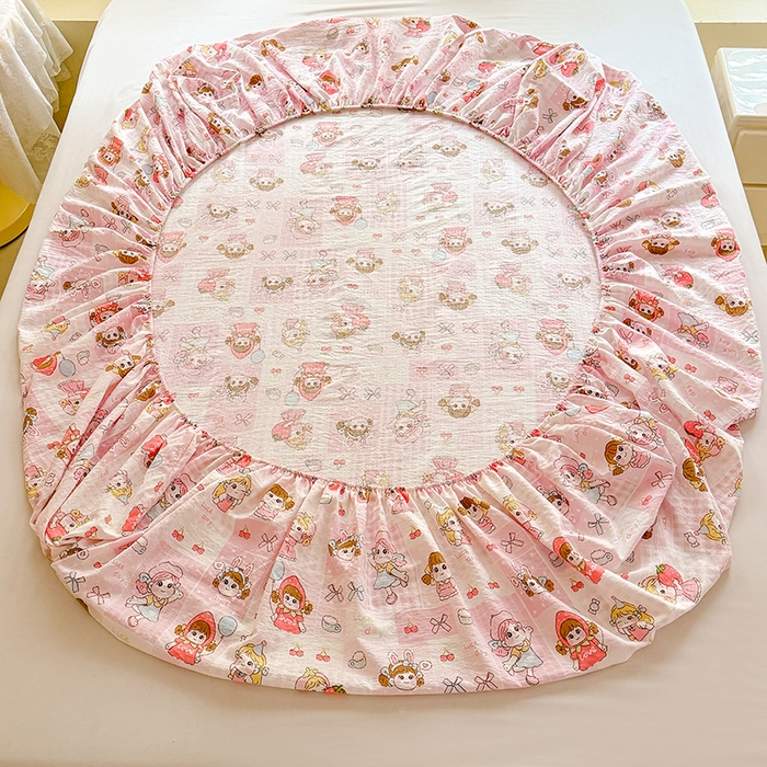 91家纺网 家纺一手货源 找家纺 九诺家纺 2026春夏新款丝柔棉小清新单床笠床罩保护套床笠单件床笠三件套 草莓女孩