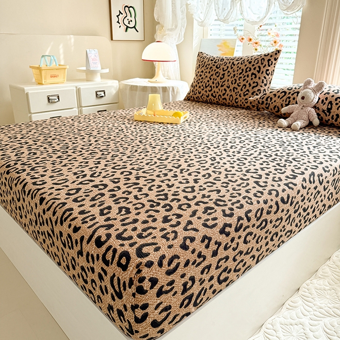 91家纺网 家纺一手货源 找家纺 九诺家纺 2026春夏新款丝柔棉小清新单床笠床罩保护套床笠单件床笠三件套 皇家豹纹