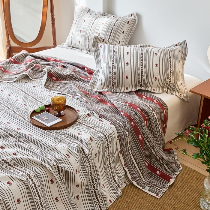 91家纺网 家纺一手货源 找家纺 沐瑟家纺 2026新款床盖三件套 横条樱桃