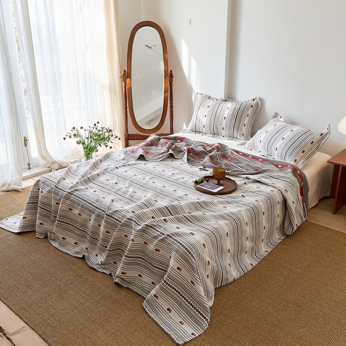 91家纺网 家纺一手货源 找家纺 沐瑟家纺 2026新款床盖三件套 横条樱桃