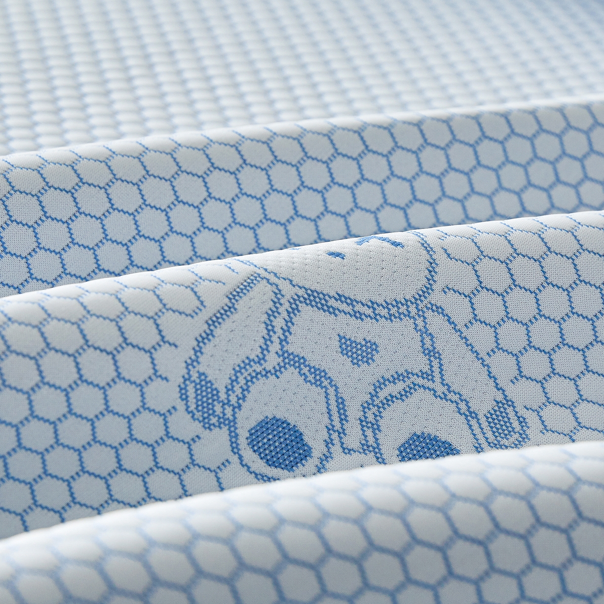 91家纺网 家纺一手货源 找家纺 奇丝雅 2026新款夏季A类冰豆豆凉席冰丝凉席家用冰丝席可机洗水洗单人学生宿舍上下铺寝室 抱抱熊-蓝