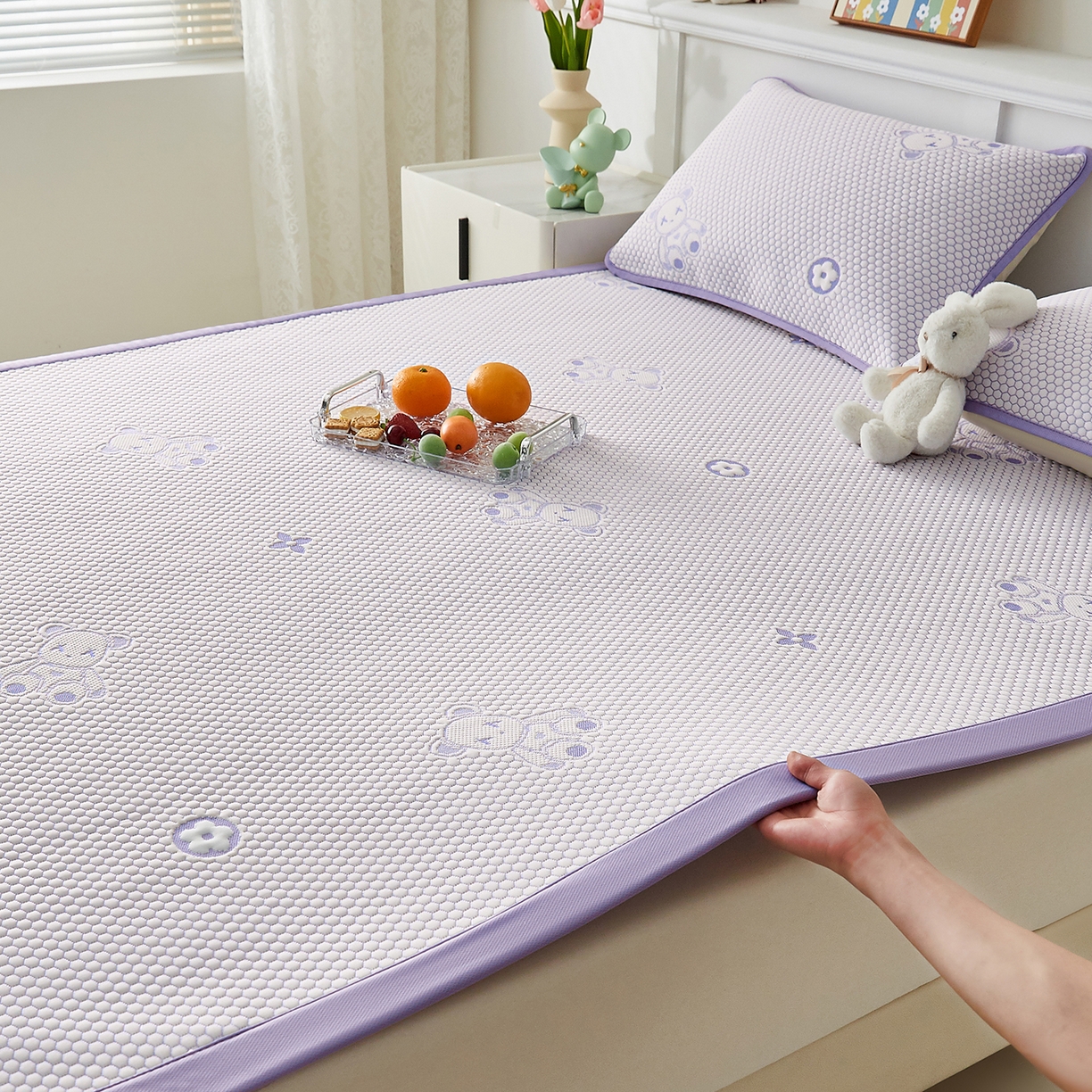 91家纺网 家纺一手货源 找家纺 奇丝雅 2026新款夏季A类冰豆豆凉席冰丝凉席家用冰丝席可机洗水洗单人学生宿舍上下铺寝室 抱抱熊-紫