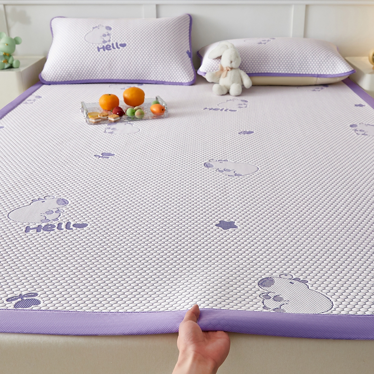 91家纺网 家纺一手货源 找家纺 奇丝雅 2026新款夏季A类冰豆豆凉席冰丝凉席家用冰丝席可机洗水洗单人学生宿舍上下铺寝室 卡皮巴拉-紫