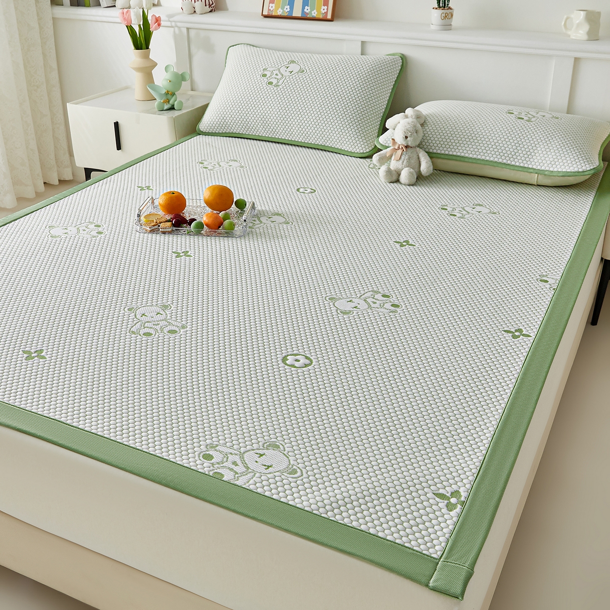 91家纺网 家纺一手货源 找家纺 奇丝雅 2026新款夏季A类冰豆豆凉席冰丝凉席家用冰丝席可机洗水洗单人学生宿舍上下铺寝室 抱抱熊-绿