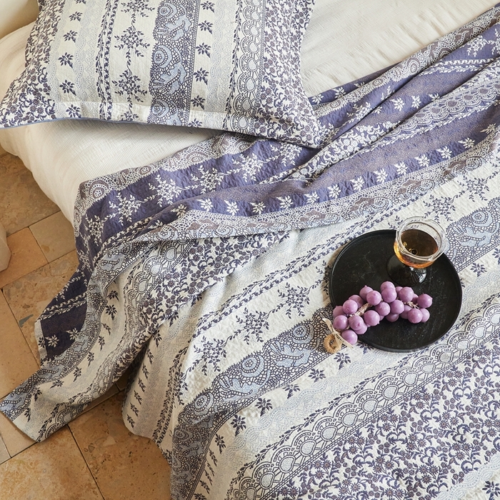 91家纺网 家纺一手货源 找家纺 沐瑟家纺 2026新款床盖三件套 朴纹-蓝