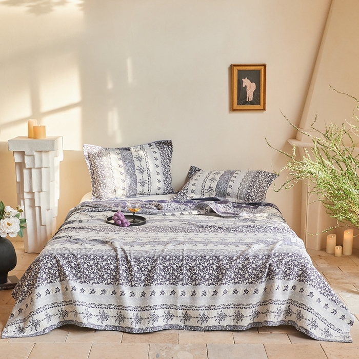 91家纺网 家纺一手货源 找家纺 沐瑟家纺 2026新款床盖三件套 朴纹-蓝