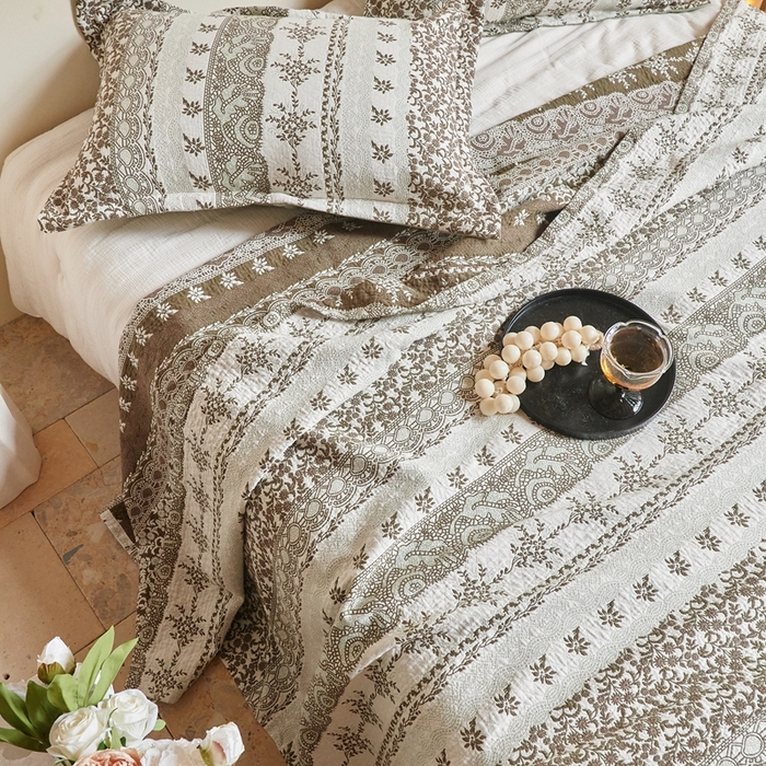 91家纺网 家纺一手货源 找家纺 沐瑟家纺 2026新款床盖三件套 朴纹-绿