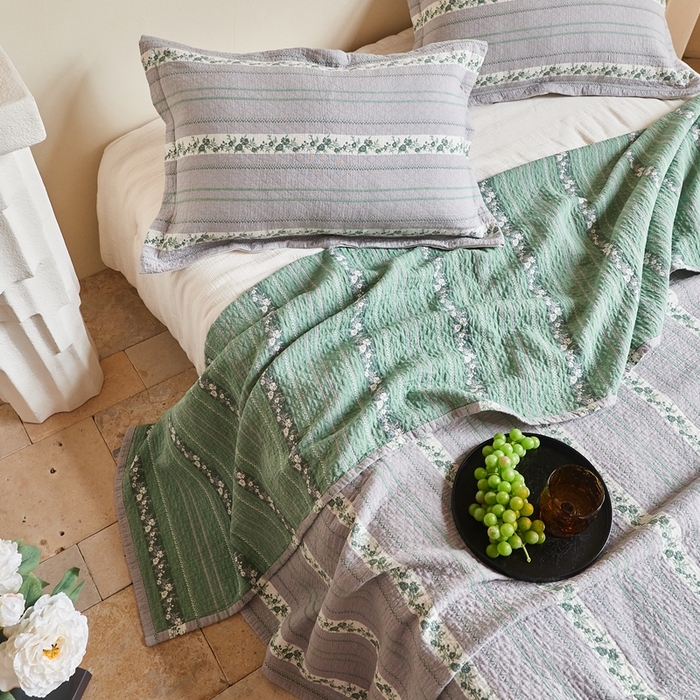 91家纺网 家纺一手货源 找家纺 沐瑟家纺 2026新款床盖三件套 竖条花-灰